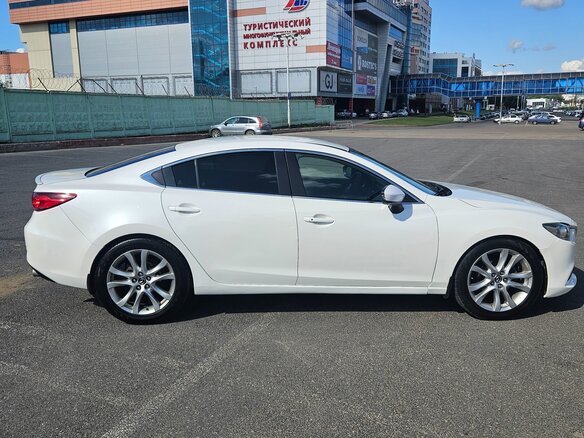 2013 Mazda 6 III (GJ), белый, 1160000 рублей - вид 3