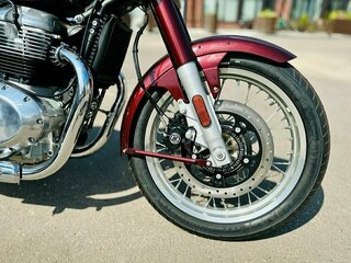 2026 Royal Enfield Classic 650, красный, 703000 рублей, вид 5