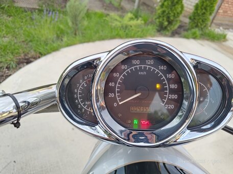 2004 Harley-Davidson V-Rod, серебристый, 999000 рублей, вид 3