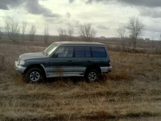 1998 Mitsubishi Pajero II Рестайлинг, зелёный, 650000 рублей, вид 4