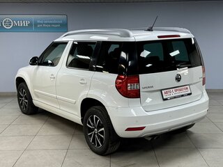 2017 Skoda Yeti I Рестайлинг, белый, 1310000 рублей, вид 5