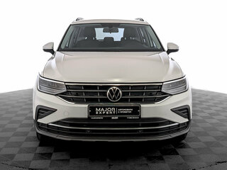 2021 Volkswagen Tiguan II Рестайлинг, белый, 2430000 рублей, вид 2