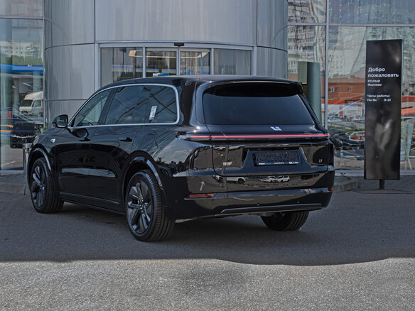 2025 Li Auto (Lixiang) L9 52.3 kWh I Рестайлинг, чёрный - вид 3