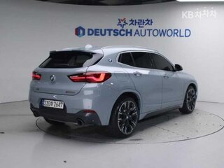 2022 BMW X2 sDrive18i I (F39), голубой, 2850000 рублей, вид 2