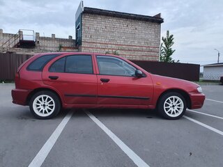 1998 Nissan Almera I (N15), пурпурный, 275000 рублей, вид 5
