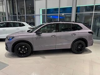2026 Volkswagen Tiguan L Pro III (China Market), фиолетовый, 5050000 рублей, вид 3