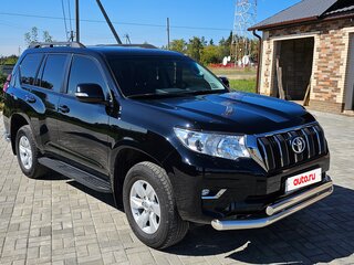 2020 Toyota Land Cruiser Prado 150 Series Рестайлинг 3, чёрный, 5600000 рублей, вид 3