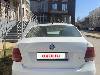 2014 Volkswagen Polo V, белый, 560000 рублей, вид 4