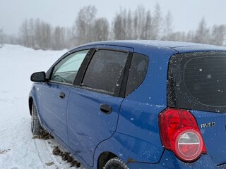 2010 Chevrolet Aveo I Рестайлинг, синий, 350000 рублей, вид 3