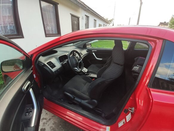 2010 Honda Civic VIII Рестайлинг, красный, 700000 рублей - вид 6