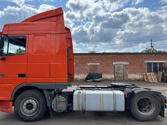2001 DAF 95XF, оранжевый, 1800000 рублей - вид 20