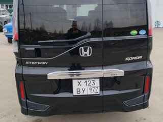 2015 Honda Stepwgn V, чёрный, 1900000 рублей, вид 2