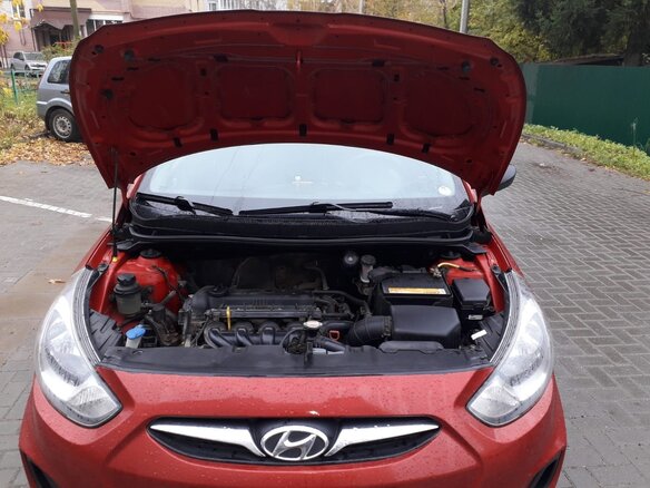 2011 Hyundai Solaris I, пурпурный, 900000 рублей - вид 14