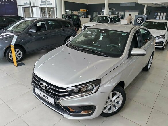 2026 Lada (ВАЗ) Vesta I Рестайлинг (NG), серебристый - вид 1