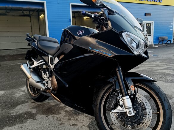 2014 Honda VFR 800, чёрный, 670000 рублей