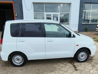 2002 Mitsubishi Dingo I Рестайлинг, белый, 240000 рублей, вид 2
