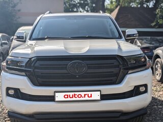 2017 Toyota Land Cruiser 200 Series Рестайлинг 2, белый, 5015000 рублей, вид 5