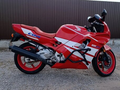 1991 Honda CBR 600F, красный, 299000 рублей, вид 1