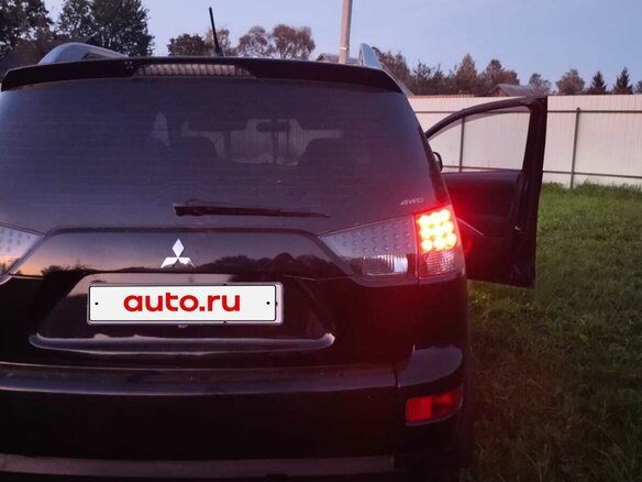 2007 Mitsubishi Outlander II, чёрный, 840000 рублей - вид 7