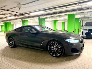 2020 BMW 8 серии M850i xDrive II (G14/G15/G16), серый, 9250000 рублей, вид 3