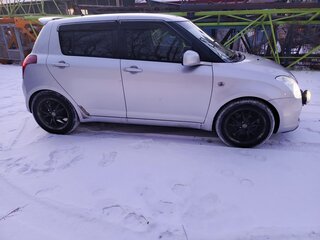 2004 Suzuki Swift III, серебристый, 400000 рублей, вид 4