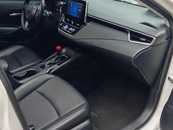 2023 Toyota Corolla XII (E210) Рестайлинг, белый, 1205000 рублей - вид 10