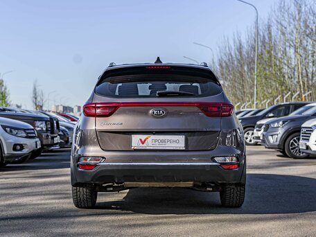 2019 Kia Sportage IV Рестайлинг, коричневый, 1813000 рублей, вид 4