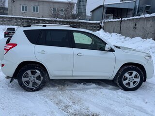 2012 Toyota RAV4 III (XA30) Рестайлинг, белый, 1700000 рублей, вид 3