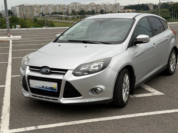 2014 Ford Focus III, серебристый, 870000 рублей