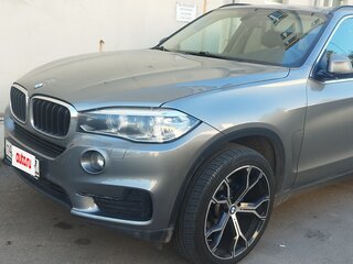 2017 BMW X5 25d III (F15), серый, 3300000 рублей, вид 2