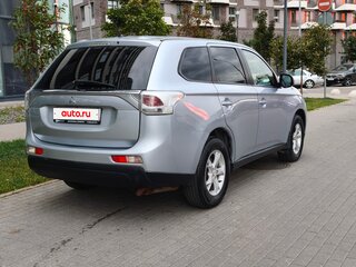 2012 Mitsubishi Outlander III, серебристый, 799000 рублей, вид 2