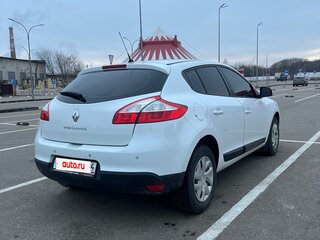 2012 Renault Megane III, белый, 650000 рублей, вид 4