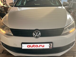 2013 Volkswagen Jetta VI, белый, 600000 рублей, вид 4