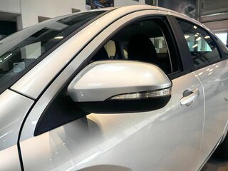 2026 Lada (ВАЗ) Vesta I Рестайлинг (NG), серебристый, 1687950 рублей, вид 3