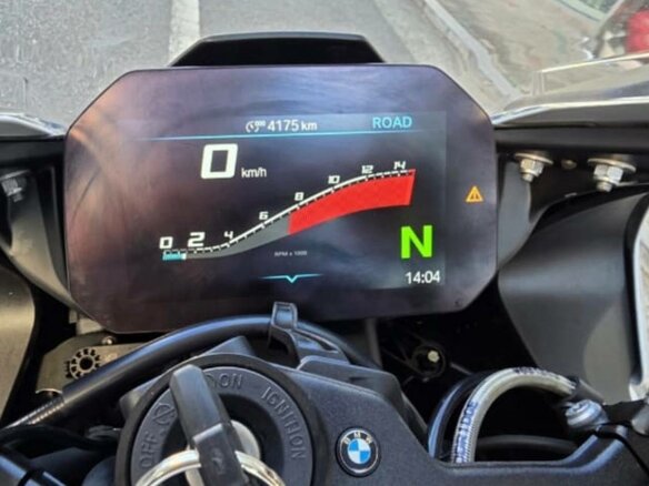 2025 BMW S 1000 RR, белый, 2190000 рублей - вид 2
