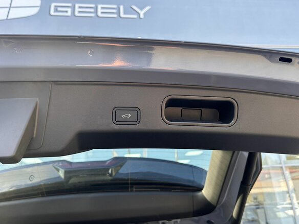 2026 Geely Atlas II, зелёный, 3449990 рублей - вид 12