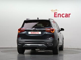 2020 Kia Seltos I, серебристый, 2200000 рублей, вид 4