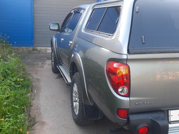 2014 Mitsubishi L200 IV, серый, 1850000 рублей - вид 8