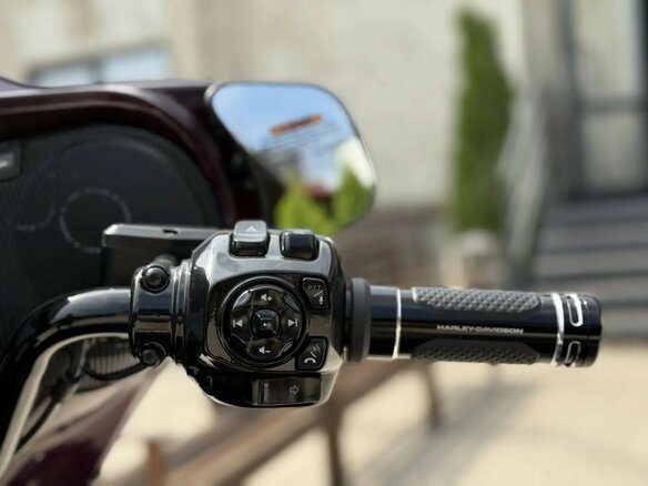 2025 Harley-Davidson CVO Street Glide, фиолетовый, 6650000 рублей - вид 19