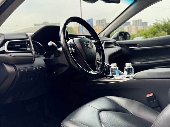 2020 Toyota Camry VIII (XV70), белый, 2870000 рублей - вид 4