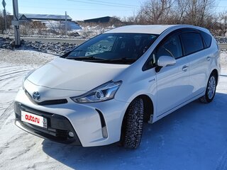 2015 Toyota Prius Alpha I (ZVW40/41) Рестайлинг, белый, 1530000 рублей, вид 1