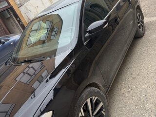 2021 Volkswagen Polo VI, чёрный, 1780000 рублей, вид 4