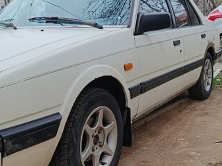 1986 Mazda 626 II (GC), белый, 155000 рублей, вид 1