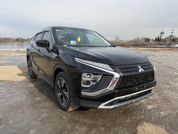 2020 Mitsubishi Eclipse Cross I Рестайлинг, чёрный, 2100000 рублей - вид 2