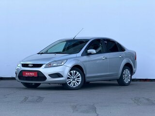 2011 Ford Focus II Рестайлинг, серебристый, 672000 рублей, вид 1
