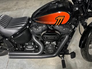 2021 Harley-Davidson Street Bob, чёрный, 2220000 рублей, вид 3