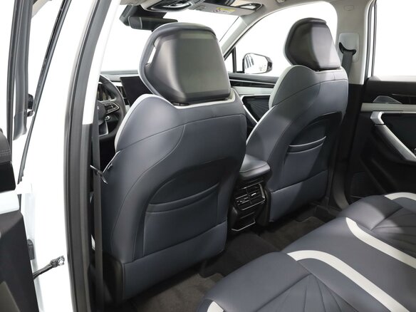 2024 Geely Atlas II, белый, 2899000 рублей - вид 10