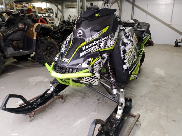 2016 BRP Ski-Doo Summit 800, чёрный, 900000 рублей - вид 4