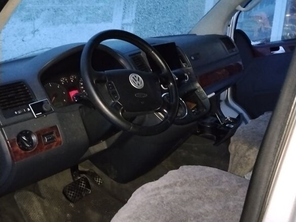 2008 Volkswagen Multivan T5, серебристый, 1300000 рублей - вид 6
