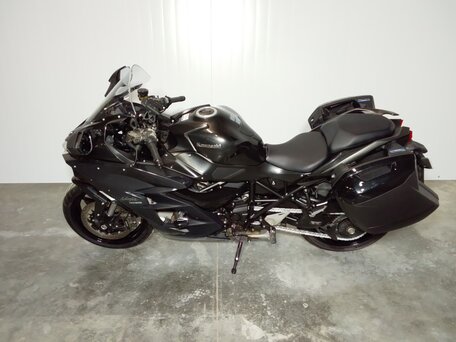 2018 Kawasaki Ninja H2 SX, чёрный, 1479000 рублей, вид 1